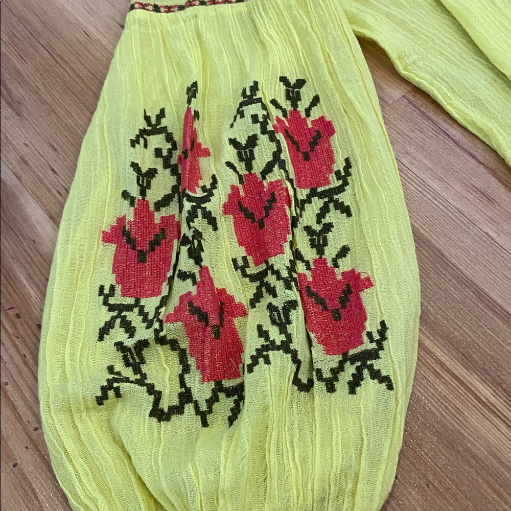 ❤️ HOST PICK ❤️ FREE PEOPLE embroidered cotton gauze peasant top with tassels M - Picture 8 of 14